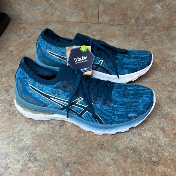 EASICS - Picture 2 of 9